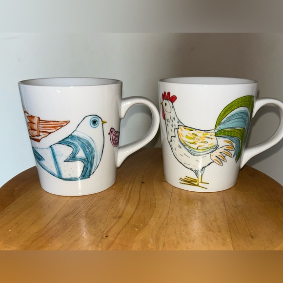 (2) Crate & Barrel Chicken Rooster Bird Mugs Rise & Shine Early Bird 16 oz - Picture 1 of 4